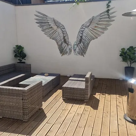 Auxbrg Apartment *